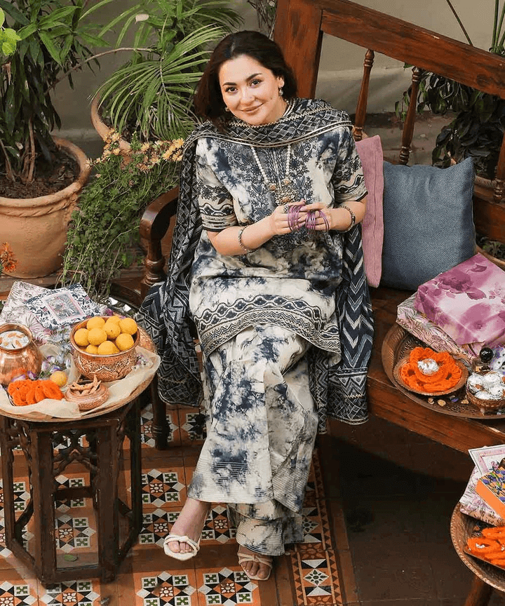 Sapphire Dhanak Embroidered 3 Piece | SP105 | Trendy Outfits - Anu Jee.