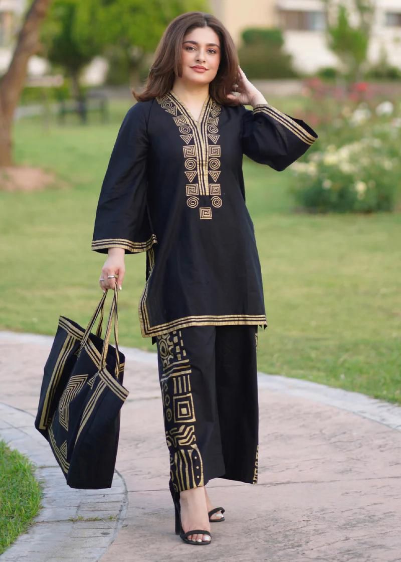 Lulusar Dhanak Embroidered 2 Piece | LR121 | Trendy Outfits - Anu Jee.