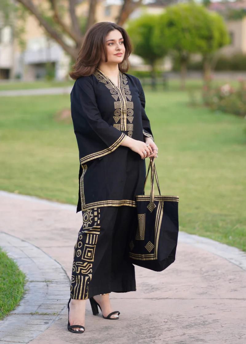 Lulusar Dhanak Embroidered 2 Piece | LR121 | Trendy Outfits - Anu Jee.