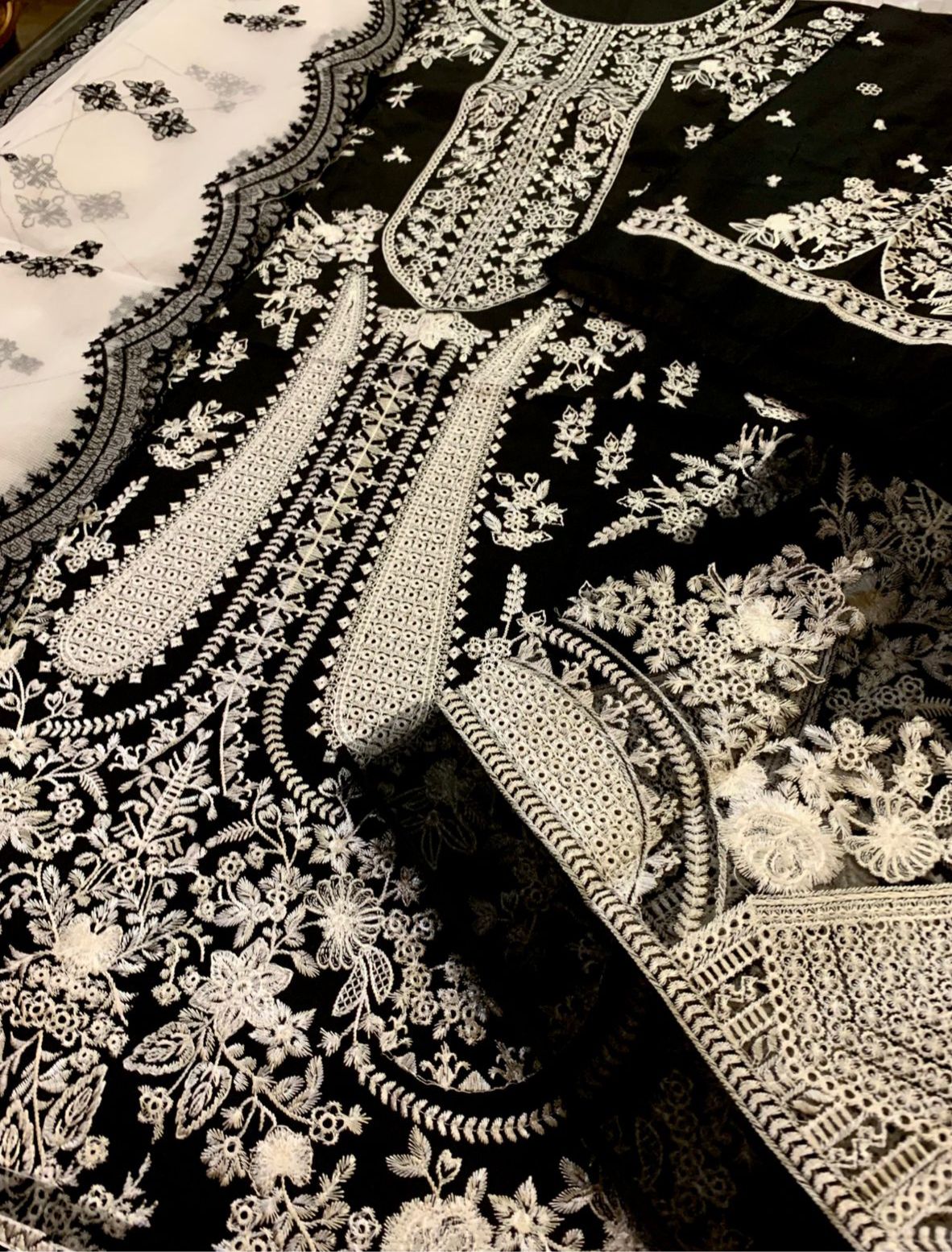 Charizma Dhanak Embroidered 3 Piece | CA100 | Trendy Outfits - Anu Jee.