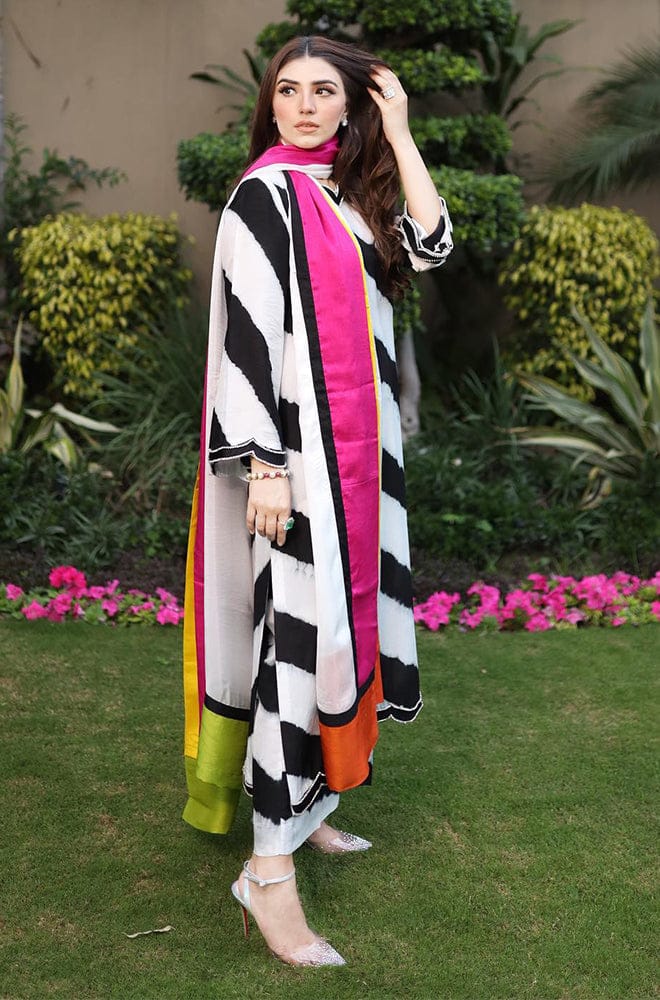 Lulusar Silk Digital Printed 3 Piece | LR112 | Trendy Outfits - Anu Jee.